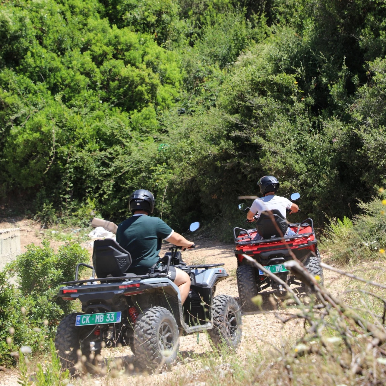Quad Adventure to Tatzat Waterfall – 4-Hour Off-Road Tour
